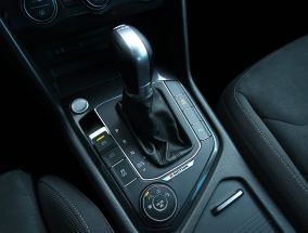 Volkswagen Tiguan - 2016
