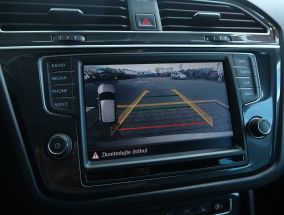 Volkswagen Tiguan - 2016