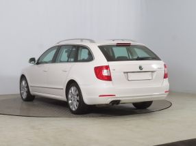 Skoda Superb - 2012