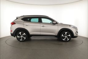 Hyundai Tucson - 2016