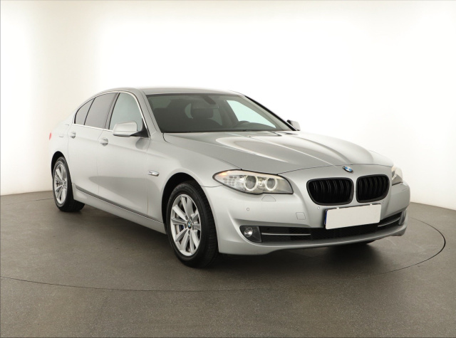 BMW 5 2011