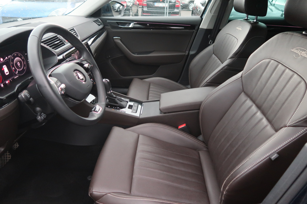 Škoda Superb