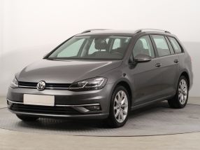 Volkswagen Golf - 2020