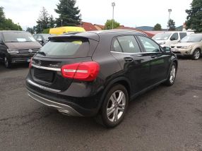 Mercedes-Benz GLA - 2016