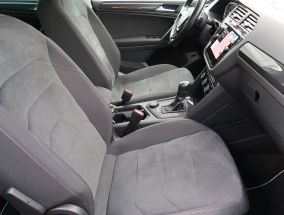 Volkswagen Tiguan - 2020