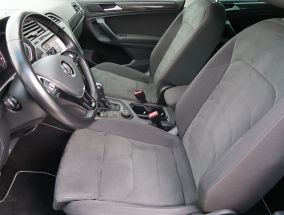 Volkswagen Tiguan - 2020