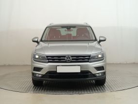 Volkswagen Tiguan - 2020