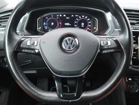 Volkswagen Tiguan - 2020