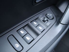 Peugeot 2008 - 2024