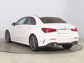 Mercedes-Benz A - 2021