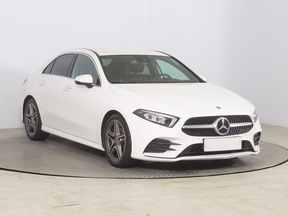 Mercedes-Benz A - 2021