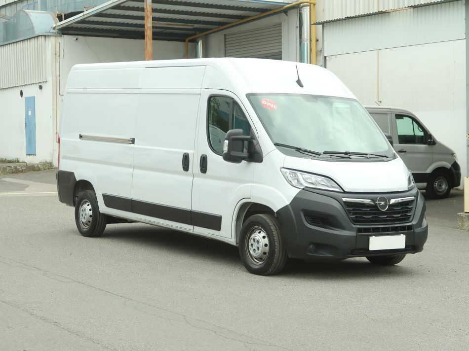 Opel Movano - 2023