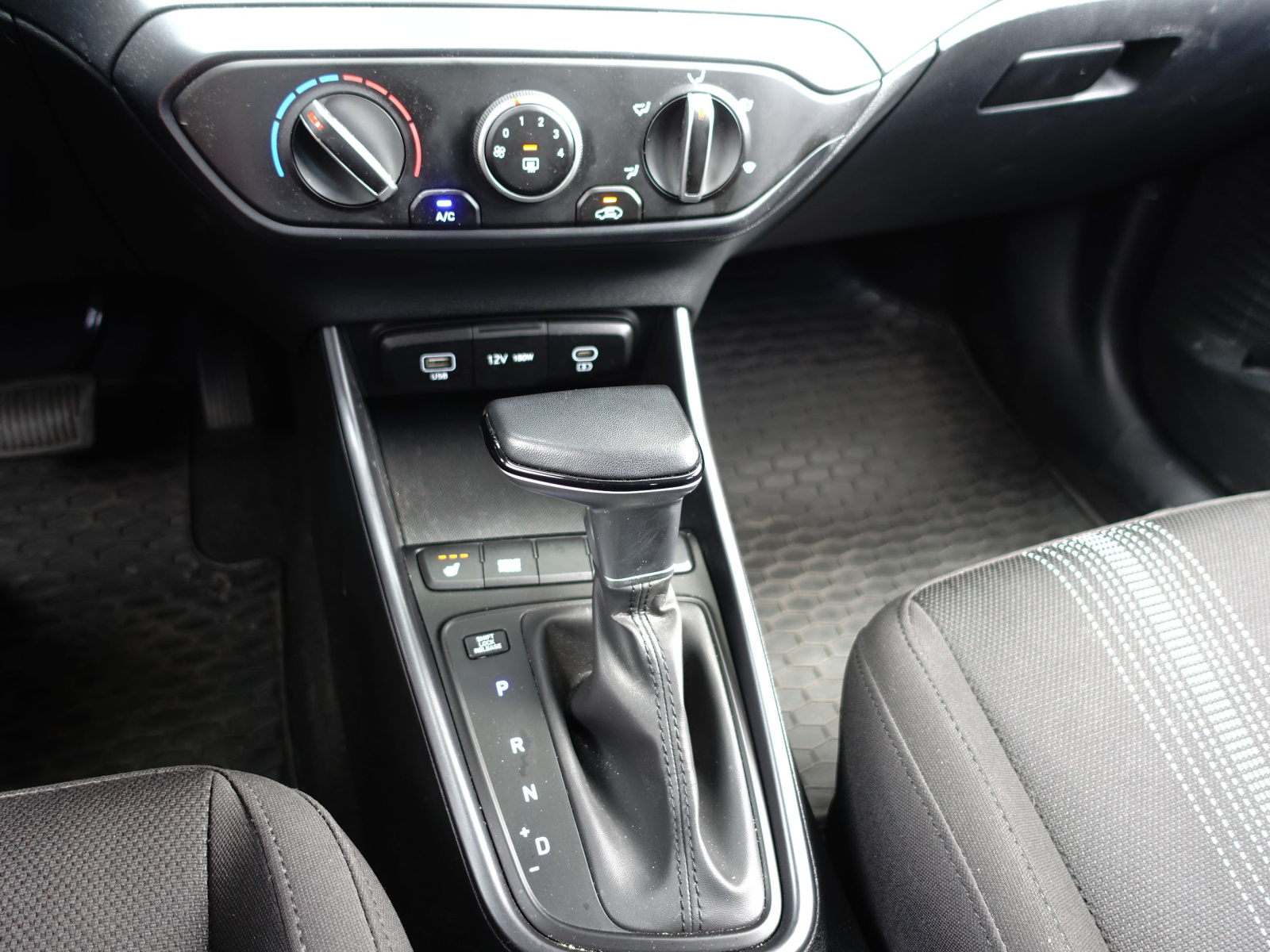 Hyundai i20 - 2024