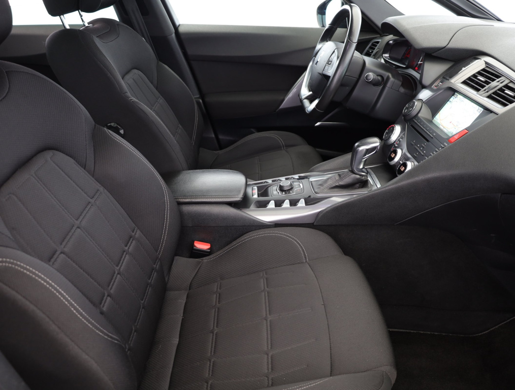 Citroen DS5