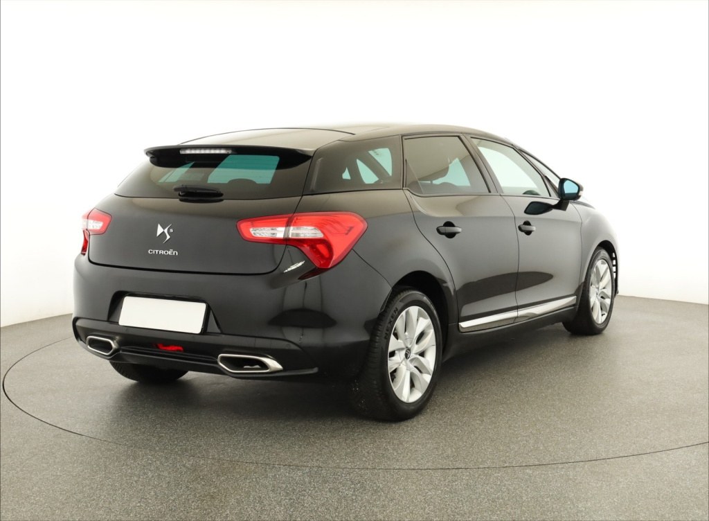 Citroen DS5