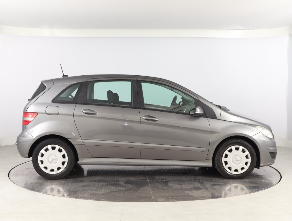 Mercedes-Benz B