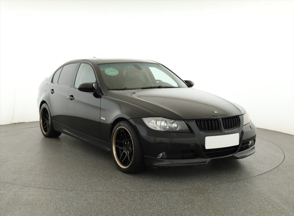 BMW 3 - 2005