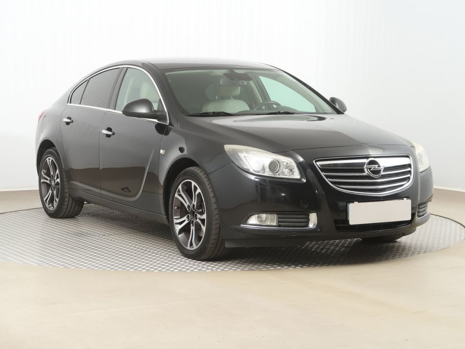 Opel Insignia - 2012
