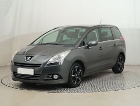 Peugeot 5008 - 2012