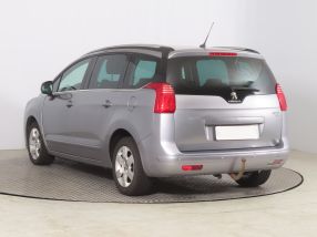 Peugeot 5008 - 2015