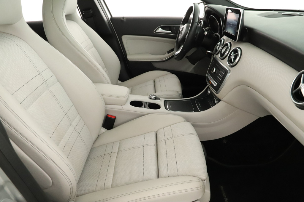 Mercedes-Benz A
