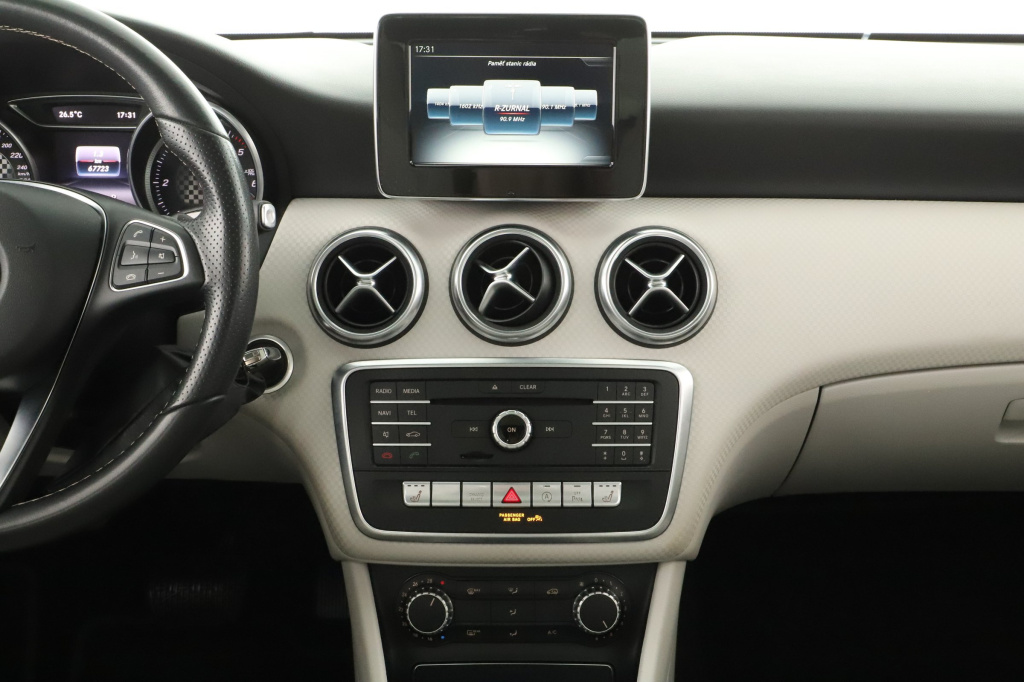 Mercedes-Benz A