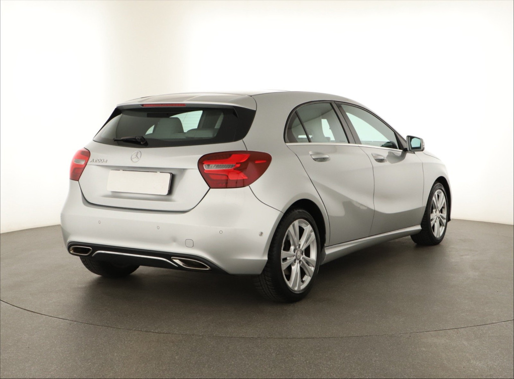 Mercedes-Benz A