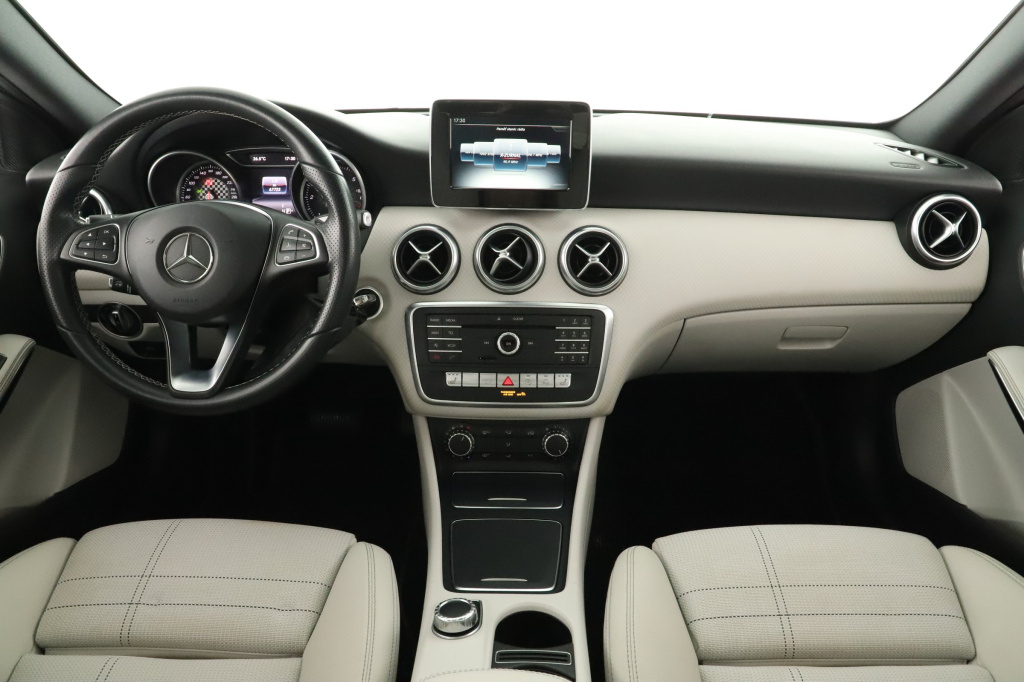 Mercedes-Benz A