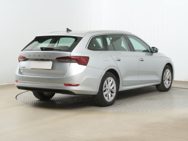 Škoda Octavia - 2022