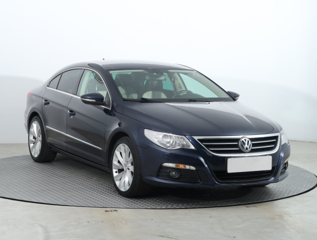 Volkswagen Passat CC 2011