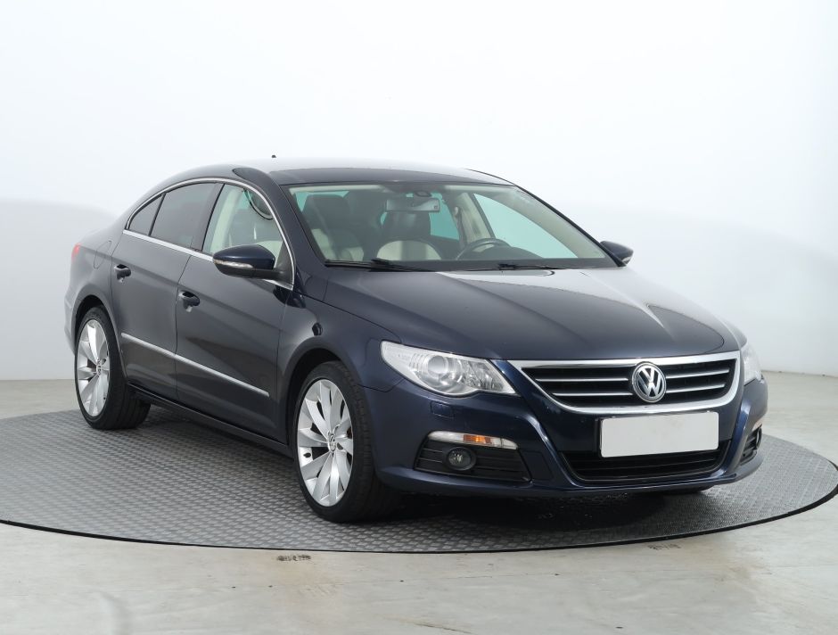Volkswagen Passat CC - 2011