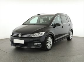 Volkswagen Touran - 2015