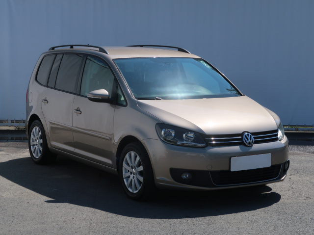Volkswagen Touran 2011