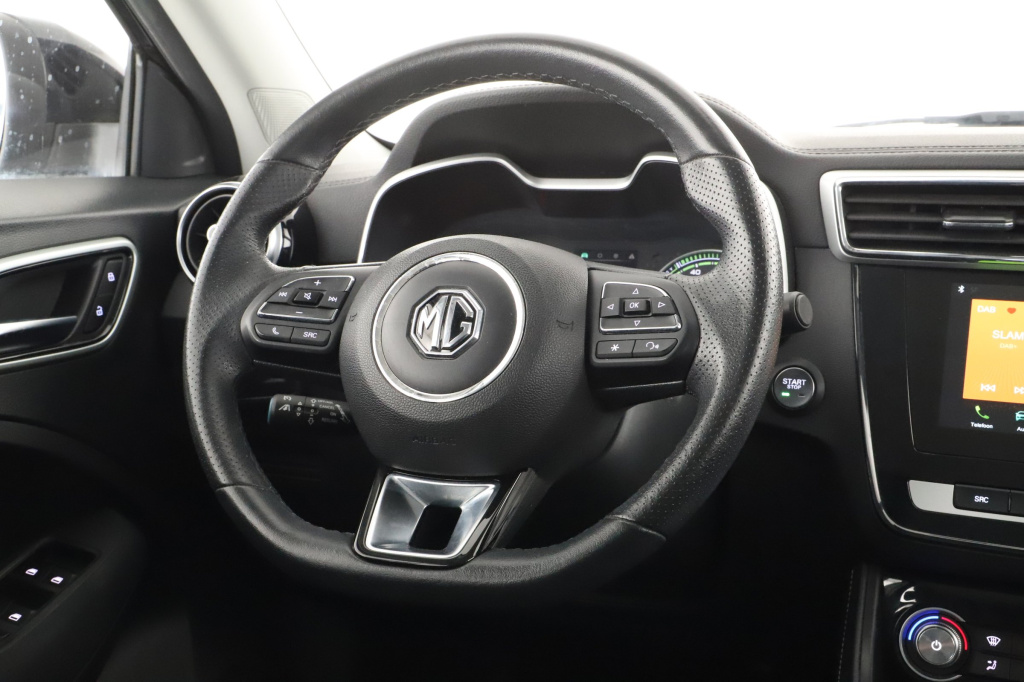 MG ZS SUV