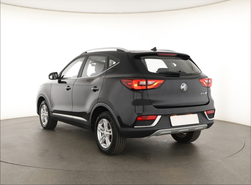 MG ZS SUV