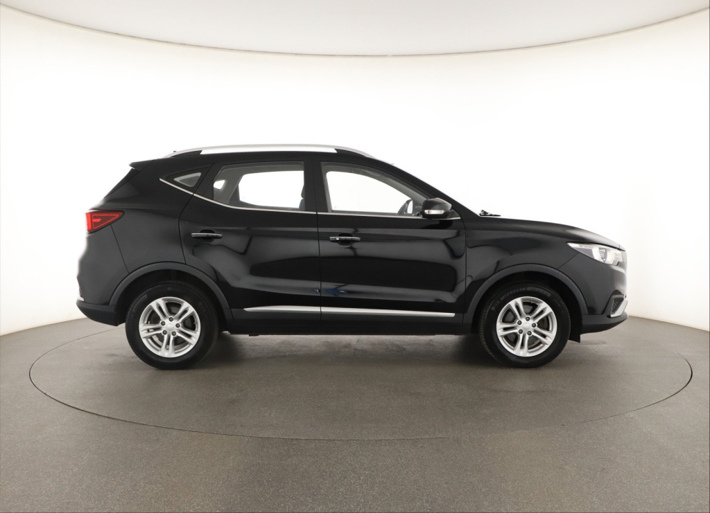 MG ZS SUV