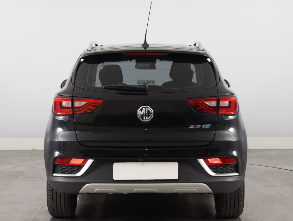 MG ZS SUV