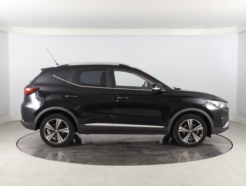 MG ZS SUV