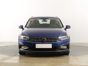 Volkswagen Passat - 2022