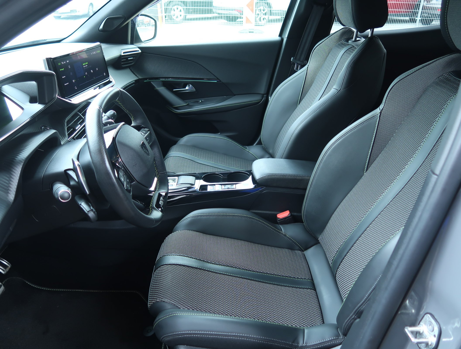 Peugeot 2008 - 2024