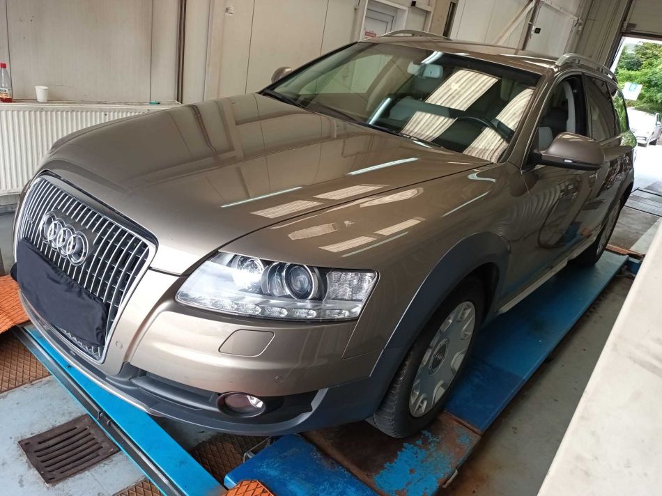 Audi Allroad - 2011