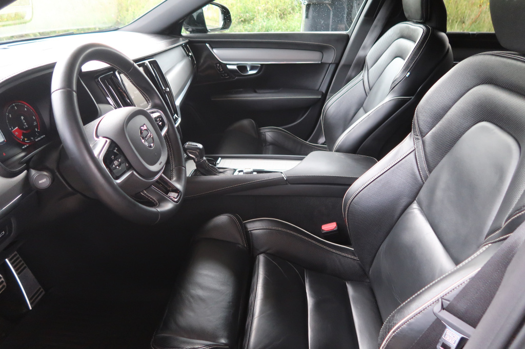 Volvo V90
