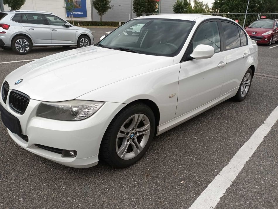 BMW 3 - 2011