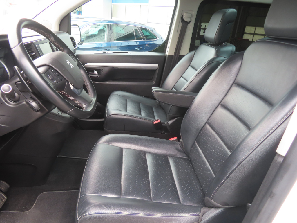 Peugeot Traveller