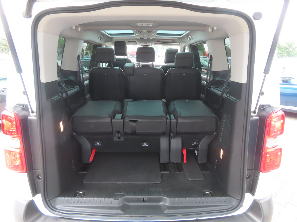 Peugeot Traveller