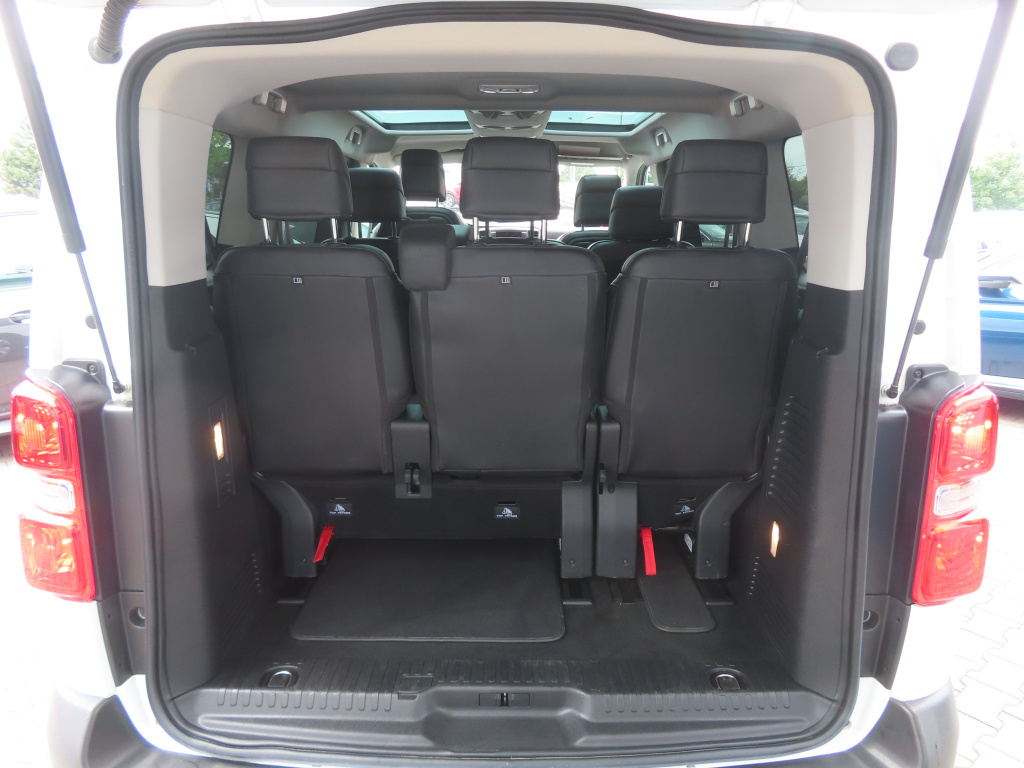 Peugeot Traveller