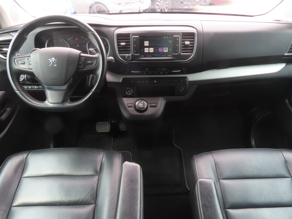 Peugeot Traveller