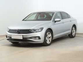 Volkswagen Passat - 2021