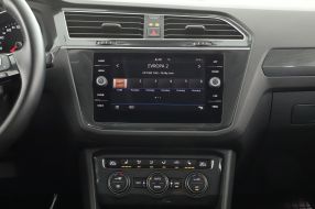 Volkswagen Tiguan - 2018