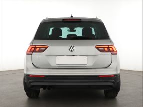 Volkswagen Tiguan - 2018